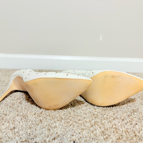 Elegant White Quilted Women's Heels - Picture 4 of 9